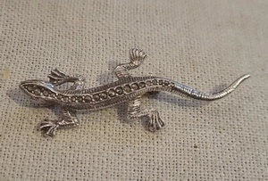 Pretty Vintage Marcasite Lizard Brooch - Picture 1 of 4