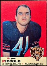 1969 Topps Football Brian Piccolo Rookie Error Card Bryon Front/Brian On Back RC