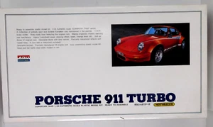 Arii Porsche 911 Turbo 1:24 A253 kit modellino motorizzato 1986 auto d'epoca d'epoca - Foto 1 di 2
