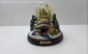 Bradford Exchange Disney Old Fashion Weihnachten Schneekugel - Bild 1 von 4