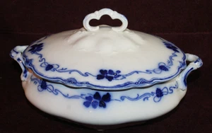 Grindley Flow Blue CLOVER Pattern Round Covered Vegetable Bowl - Picture 1 of 6
