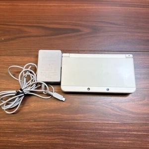 Nintendo New 3DS White 2858 From Japan - Picture 1 of 20