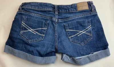 Shorts jeans Aeropostale feminino júnior tamanho 0 algemado elástico - Imagem 1 de 4