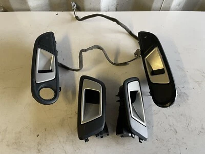 JUEGO COMPLETO DE MANIJAS DE PUERTA FORD FIESTA MK7 2012-2012 PLATA Foto 1 de 4