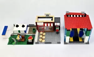 LEGO CITY Town Center (60292) Pieces Car Wash Pizza Recycling Park Minifig Baby - Picture 1 of 19