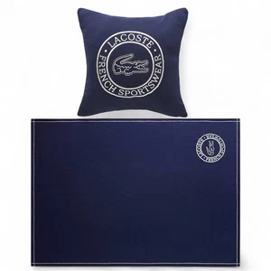 Lacoste Sportswear Baumwolle dekorative Kissen, 16" × 16" und Überwurf 50" x 70" Set - Bild 1 von 4