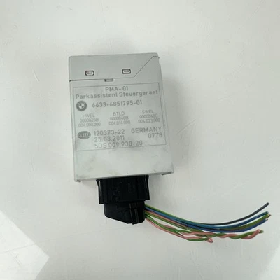 2011 - 2015 BMW F10 F11 528i Parking Aid Assist Control Module Unit  OEM 6851795 - Image 1 of 4