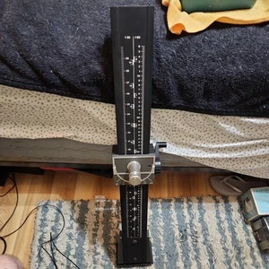 Column for Durst M605 & M601 Enlarger Metal 83,5 cm w/ Base Bracket & Bolts - Picture 1 of 10