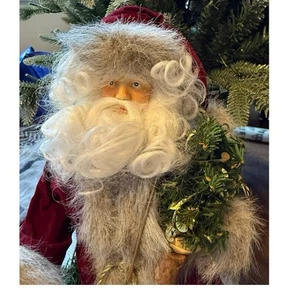 Vittoriano 18" Vintage Babbo Natale Rosso Profondo Ornato Corno Francese Musica Note Ecopelliccia - Foto 1 di 11