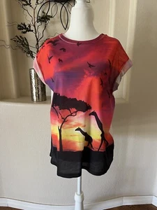 Atmosphäre afrikanische Savanne Druck Rollärmel T-Shirt Schattenbild auf Rückseite 12 - Bild 1 von 7