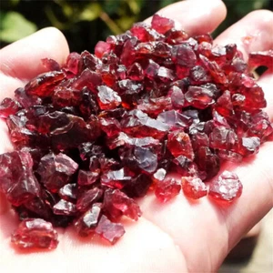 50-200g Natural Crystal Garden Home Specimen Gemstone Energy Mineral Red Garnet - Picture 1 of 7