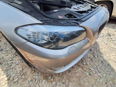 Luz antiniebla de esquina/estacionamiento para pasajeros para BMW 528i 2525234 11-13 Foto 1 de 4