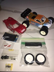 Vintage Team Associated Rc18t Factory Team Roller With Custom Wing And Body Used - Picture 1 of 24
