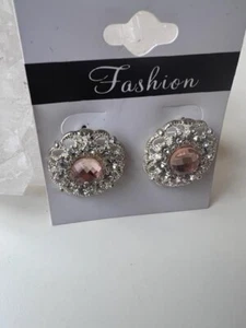 Women Fashion Jewelry Crystal Stud Earrings Rose Pink Silver New - Picture 1 of 5