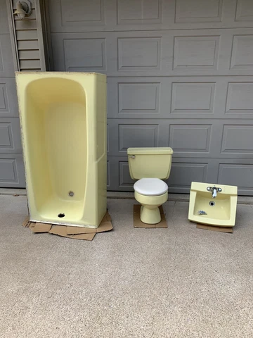 Vintage Mid Century - Light Yellow Bathroom Set Bath Tub Toilet Sink Cover