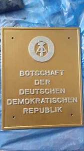 SCHILD BOTSCHAFT DER DEUTSCHEN DEMOKRATISCHEN REPUBLIK 53x43 cm - Bild 1 von 1