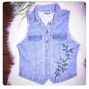Vintage 90s Bill Blass Button-up Denim Vest Floral Embroidery  Size S - Picture 1 of 10