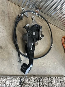 04-09 Toyota Prius Hybrid Emergency Parking Brake Pedal Lever & Cable OEM - Picture 1 of 3