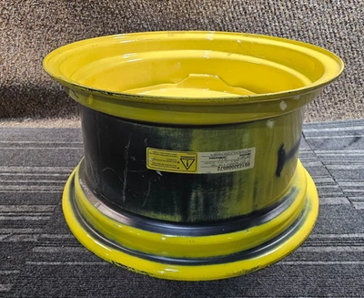 (QTY 1) John Deere Yellow Steel Tractor Wheel Rim 20x11, AM122842, 4.25" Center - Image 1 of 4