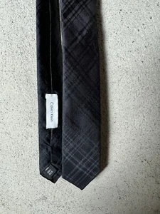 Calvin Klein Skinny Black 100% Silk Tie Excellent Condition Cross Plaid - Picture 1 of 3