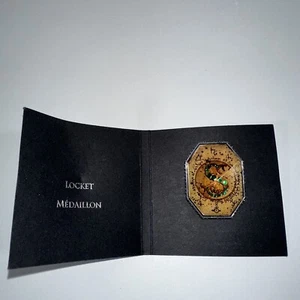 Harry Potter Salazar Slytherin Medaillon Medaillon S Pin Anstecker Brosche Lootcrate WB - Bild 1 von 10