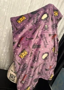 Hocus Pocus Themed Cozy Fleece Blanket - Picture 1 of 1