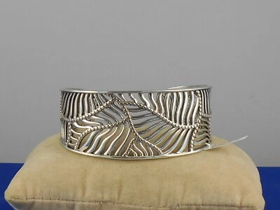 Brazalete Brighton plateado PALMETTO calado hoja de palma JF0003 $128 Foto 1 de 3