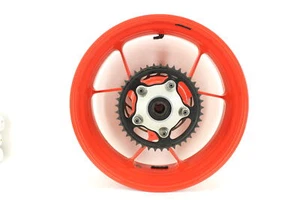 2018 APRILIA TUONO V4 1100 FACTORY ABS OEM REAR BACK WHEEL RIM STRAIGHT HUB - Picture 1 of 16
