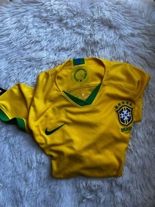Neu Nike Brasilien Damen Fußball Trikot - Offizielle Team Sportswear - Bild 1 von 3