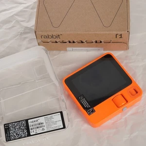 Rabbit R1 AI Device READ DESCRIPTION - Photo 1 sur 3