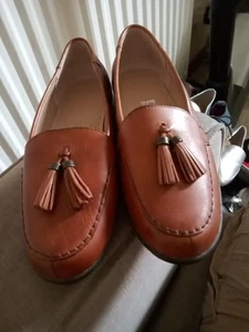 Braune Damen-Halbschuhe aus Leder Größe 6,5, Fußhandschuh - Bild 1 von 15