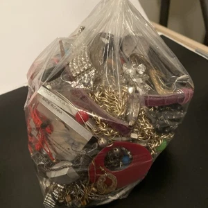 3 Lbs Broken New Used Jewelry Rings Necklaces Earrings Bracelets Watches Lot - Picture 1 of 10