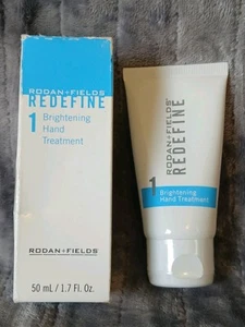 Crema de tratamiento de manos iluminadora Rodan + Fields Anti-Age Redefine 1,7 oz sellada - Imagen 1 de 8