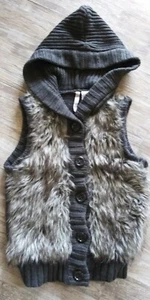 GIRLS FAUX FUR SWEATER VEST JACKET SIZE MEDIUM - Picture 1 of 8
