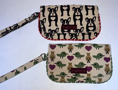 "Par de muñequeras/carteras Bungalo 360 9""x 5"" perros y aves" Foto 1 de 4
