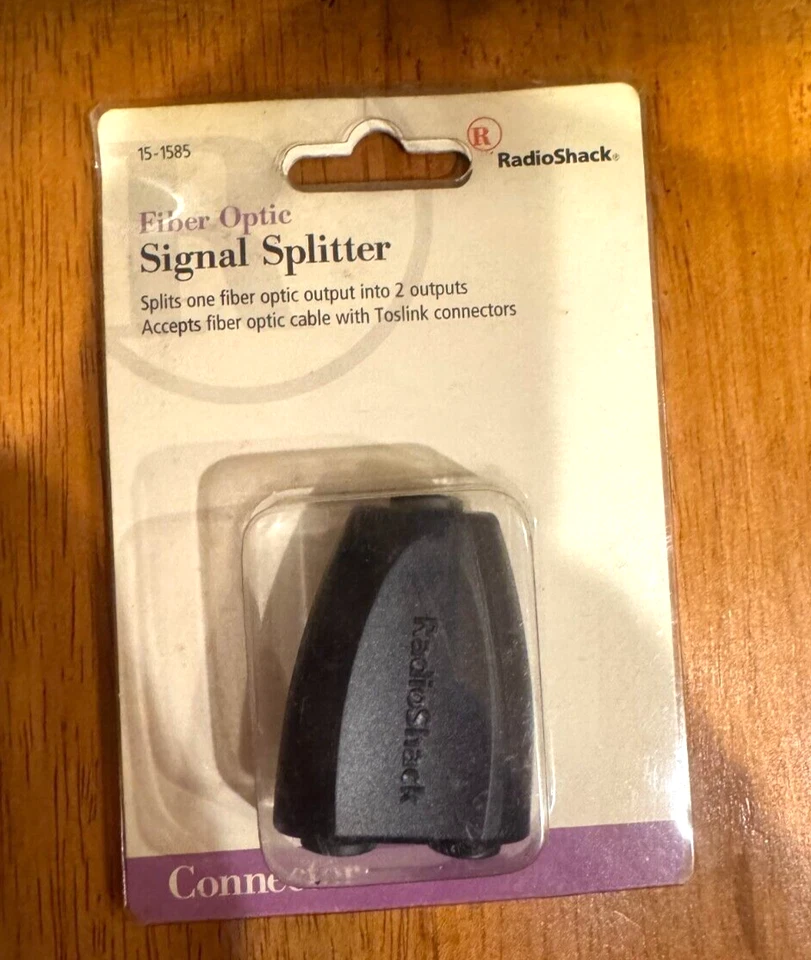 RadioShack Fiber Optic signal Splitter Connector 15-1585 - Image 1 of 1