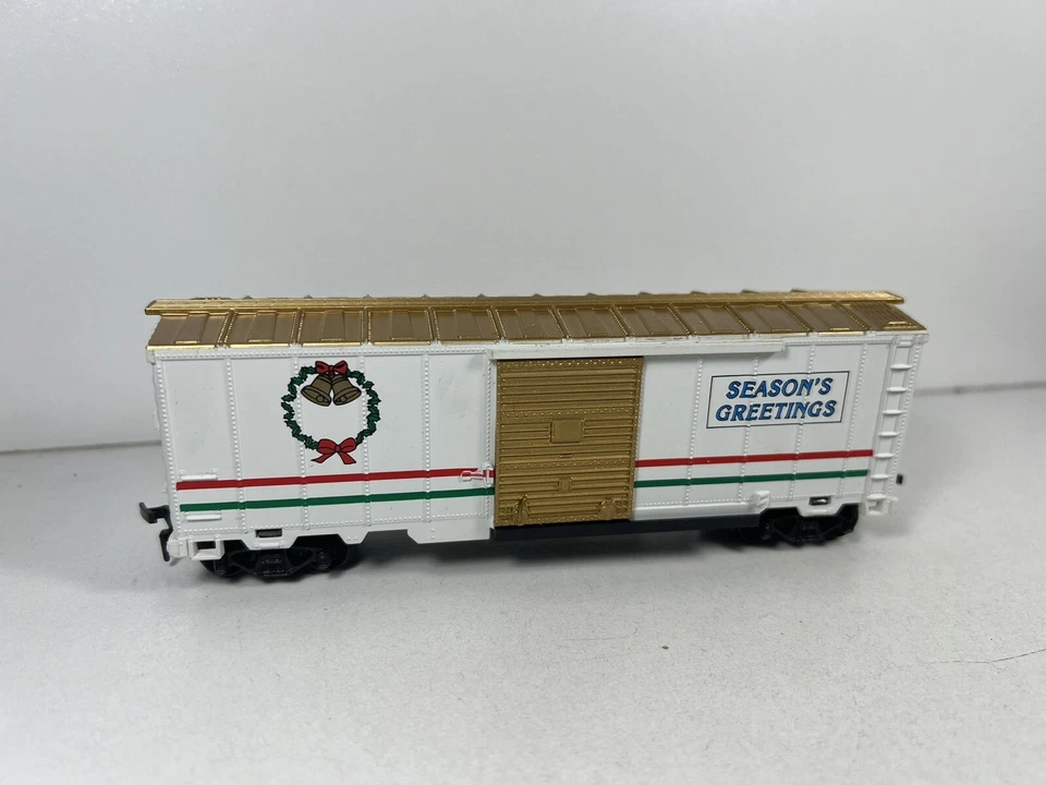 Model Power HO Seasons Greetings 40’ Box Car Merry Christmas Train Holiday 169 - Image 1 of 4