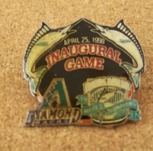 1998 Arizona Diamondbacks Florida Marlins pin Inaugural Game World Champs c40467 - Picture 1 of 7
