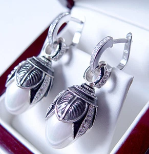 SALE ! GORGEOUS MADE OF STERLING SILVER 925 EARRINGS w/ WHITE PEARL and ENAMEL - Picture 1 of 1