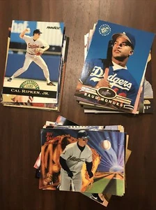 Lotto carte da baseball Cal Ripken Raul Mondesi Jeff Bagwell - Foto 1 di 4