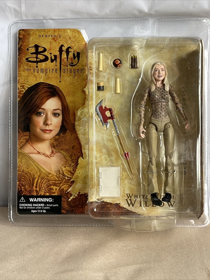 Buffy The Vampire Slayer 2007 - White Witch Willow nuevo en caja Foto 1 de 4