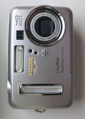 Kodak EASYSHARE CX7430 4.0MP Digital Camera - Silver - Image 1 of 4