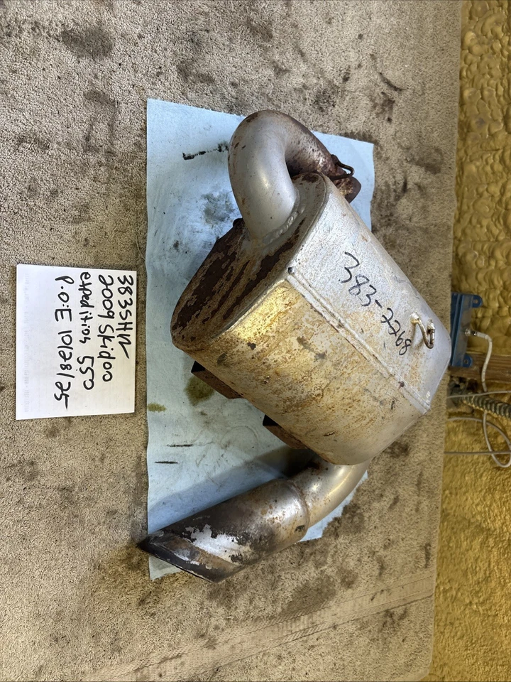 2002 Polaris RMK 700 exhaust muffler silencer 383 - Image 1 of 4