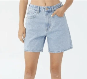 COTTON ON Womens Dad Denim Shorts Swell Blue Finished Size 12 - Picture 1 of 3