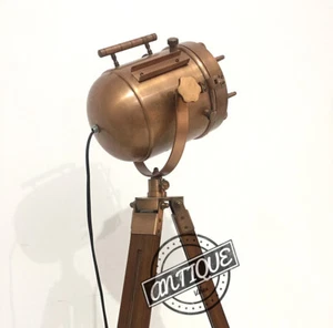 Lámparas de enfoque de pared antiguas táctiles de cobre vintage con soporte de madera - Imagen 1 de 6