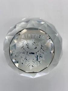 VINTAGE SWAROVSKI CRYSTAL SMALL PAPERWEIGHT AUSTRIA COAT OF ARMS - Picture 1 of 3