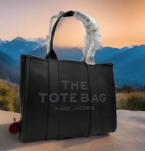 AUTÉNTICO NUEVO CON ETIQUETAS $595 Bolso de Mano Marc Jacobs The Leather Grande Logo Cremallera Superior en Negro 🌹NUEVO~ - Imagen 1 de 22