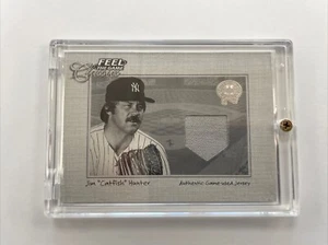2001 Fleer Classics Jim "Catfish" Hunter Feel The Game Jersey Relic - Bild 1 von 7
