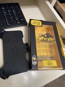otter box defender series iPhone 7 & 8 belt clip only phone holder only - Picture 1 of 5