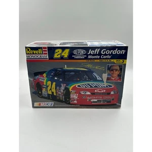 Neu im Karton 1998 Revell Jeff Gordon DuPont Maßstab 1:24 Modellauto Bausatz - Bild 1 von 3